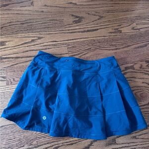 Lululemon turquoise skirt